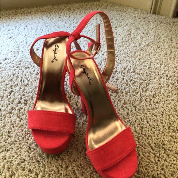 Quipid Hot Pink heels size 7.5 - Picture 2 of 2